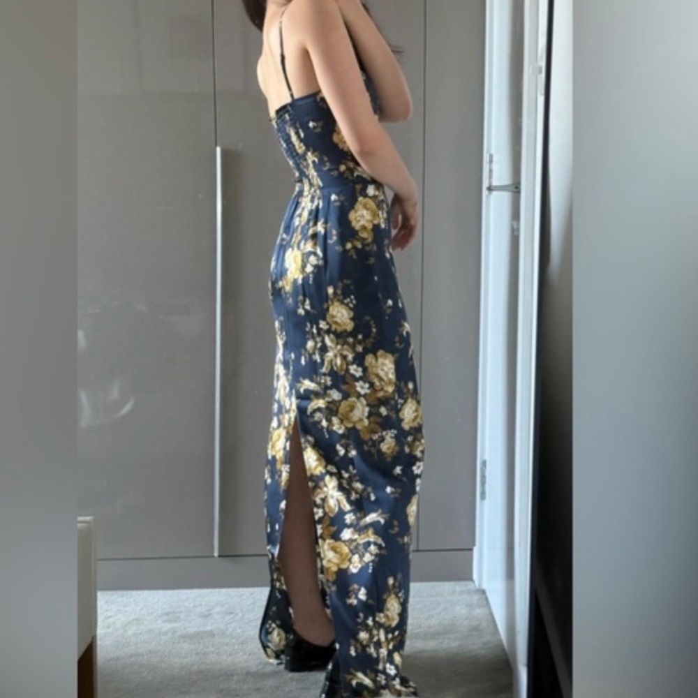 Reformation Frankie Silk Dress In Divinity, brand new, never worn, No flaws. - Picture 9 of 9